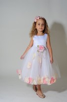 Нарядное платье для девочки с Нежно-Розовыми Лепестками Роз KD-160