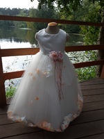 Праздничное платье для девочки с Кремовыми Лепестками Роз (Молочное) KD-160