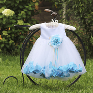 Платье для новорожденной девочки с Голубыми Лепестками Роз KD-160B 