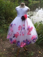 Детское платье с Разноцветными Лепестками Роз (Темно-Лавандовый/Малиновый) KD-160